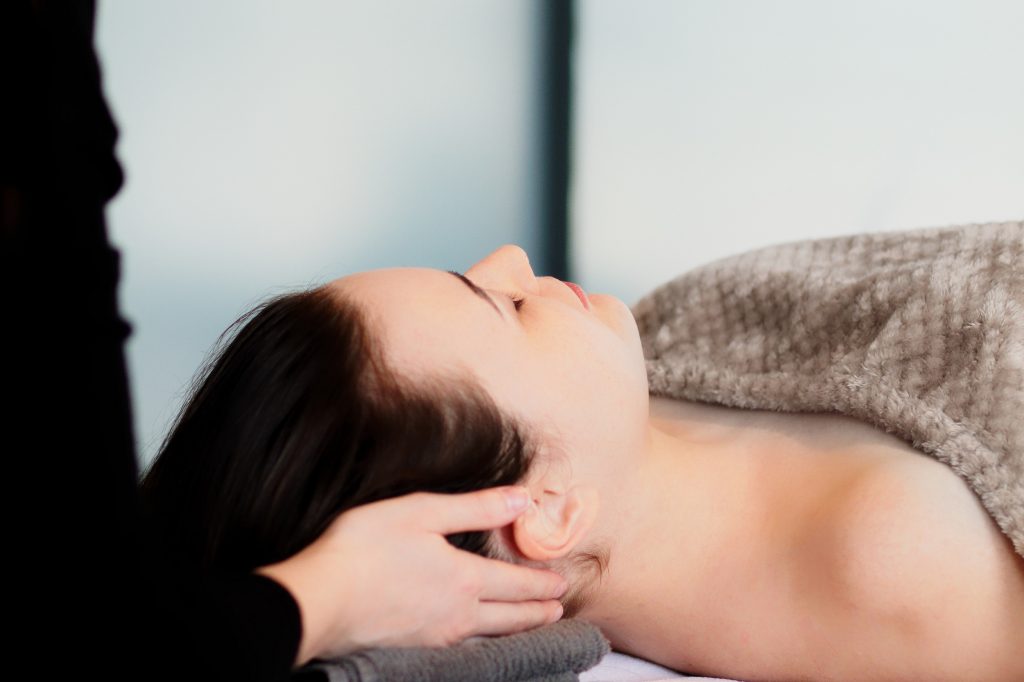 Massage Japonais Se Basant Sur Les énergies